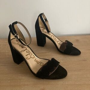 Sam Edelman Odila Black Suede heel in size 6